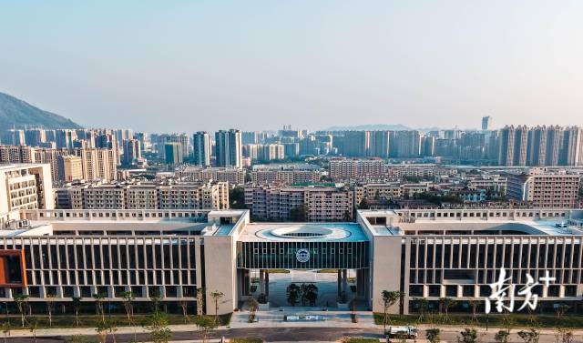 bat365在线官网平台新校园一期教学楼落成。bat365在线官网平台供图